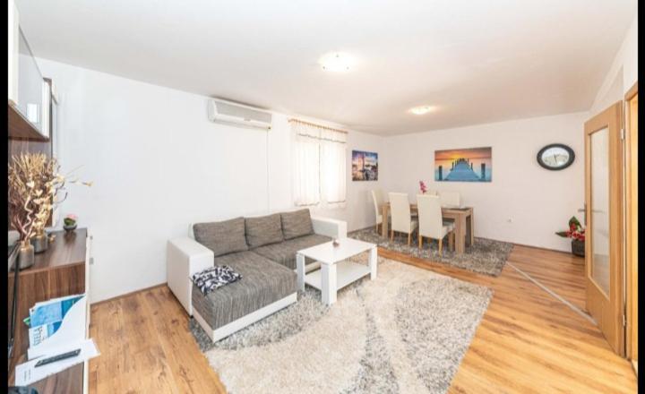 Apartman Marinovic Kaštela Exterior foto