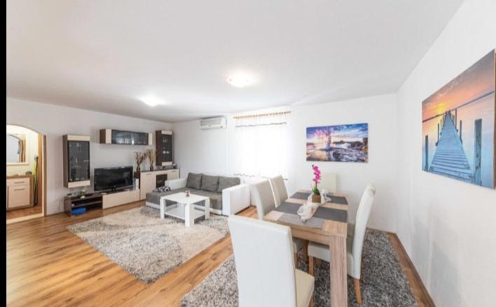 Apartman Marinovic Kaštela Exterior foto